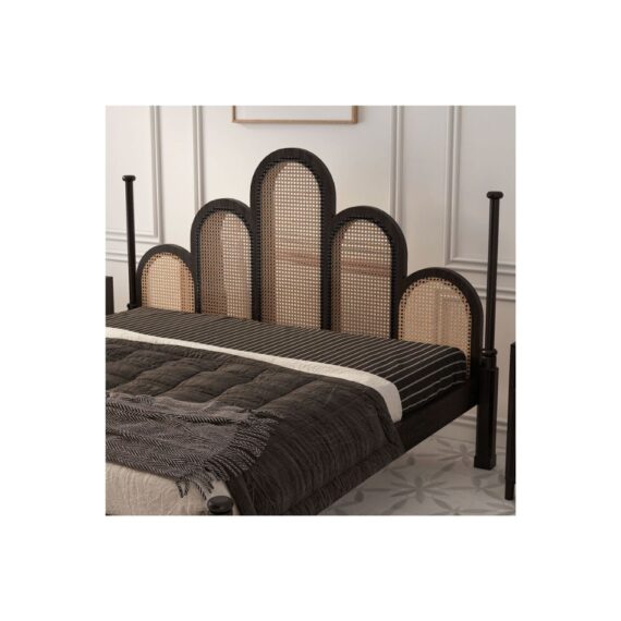 Savana Arch Wicker Bed